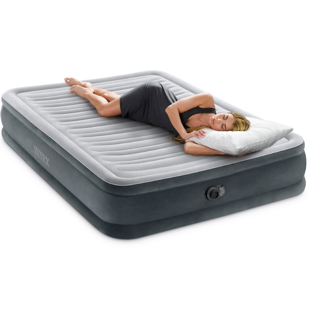 Materac welurowy z wbudowaną pompką 137 x 191 x 33 cm INTEX 67768